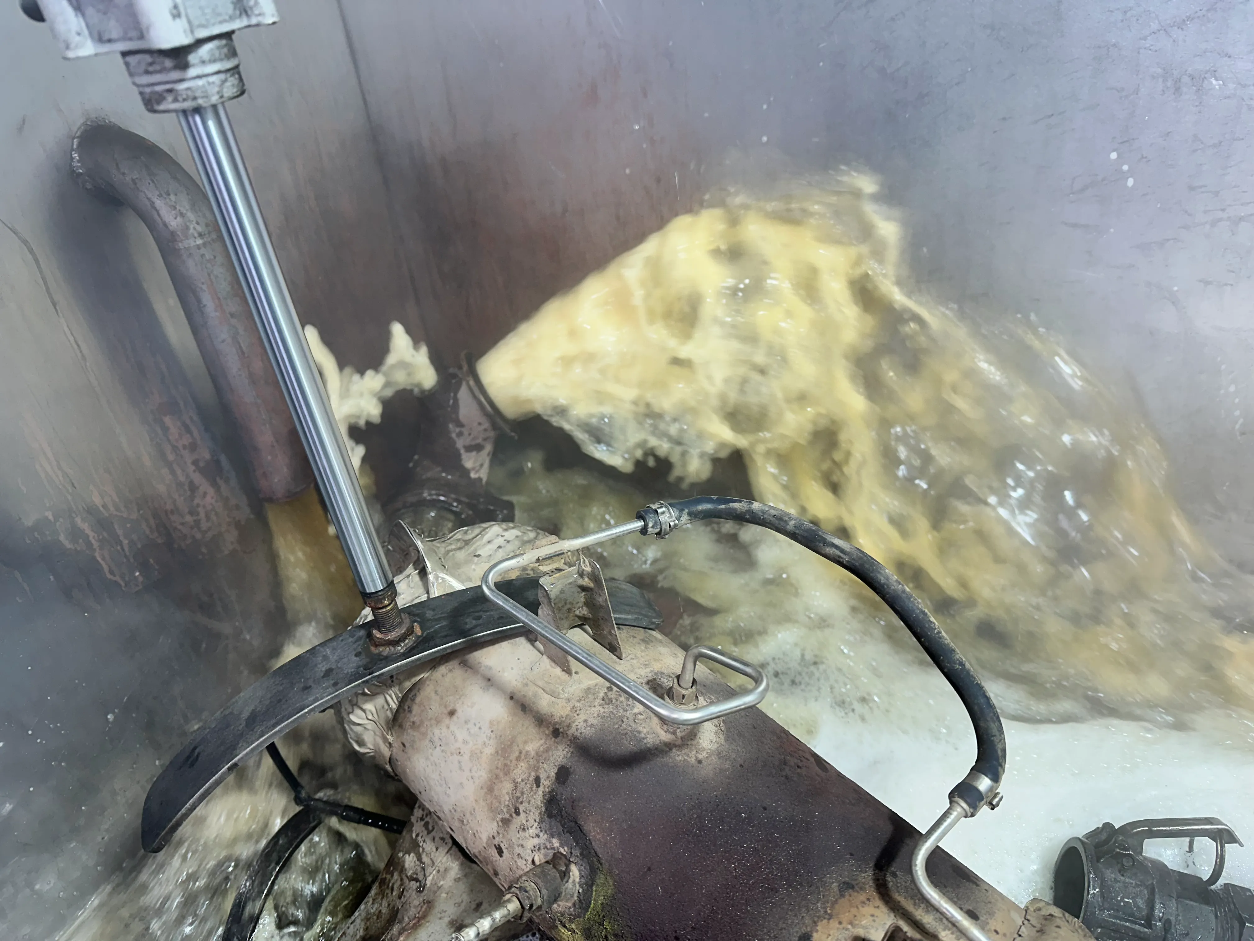 Echipament specializat curatare catalizatoare