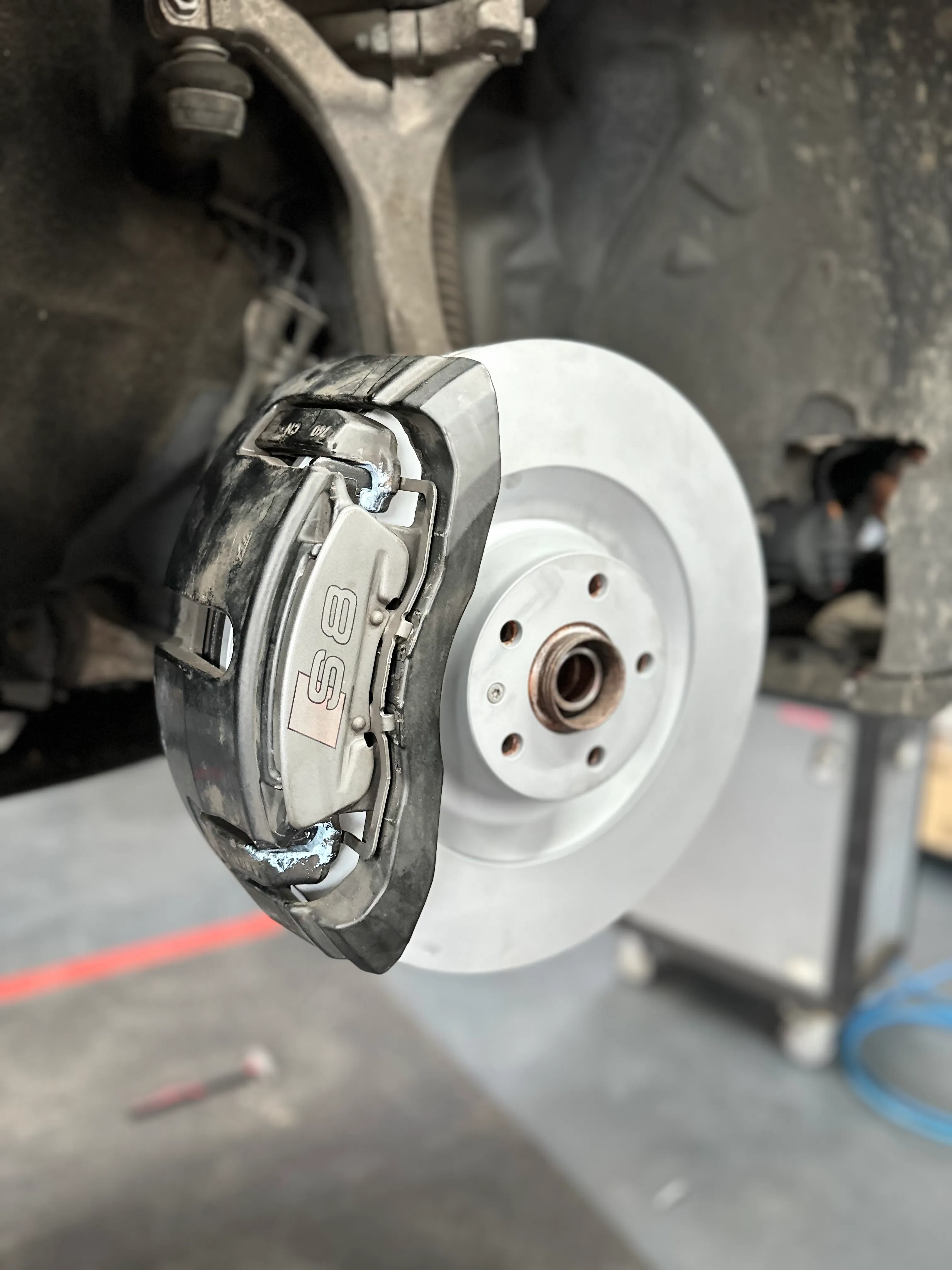 Reparatii auto complexe Auto Loa Wheels