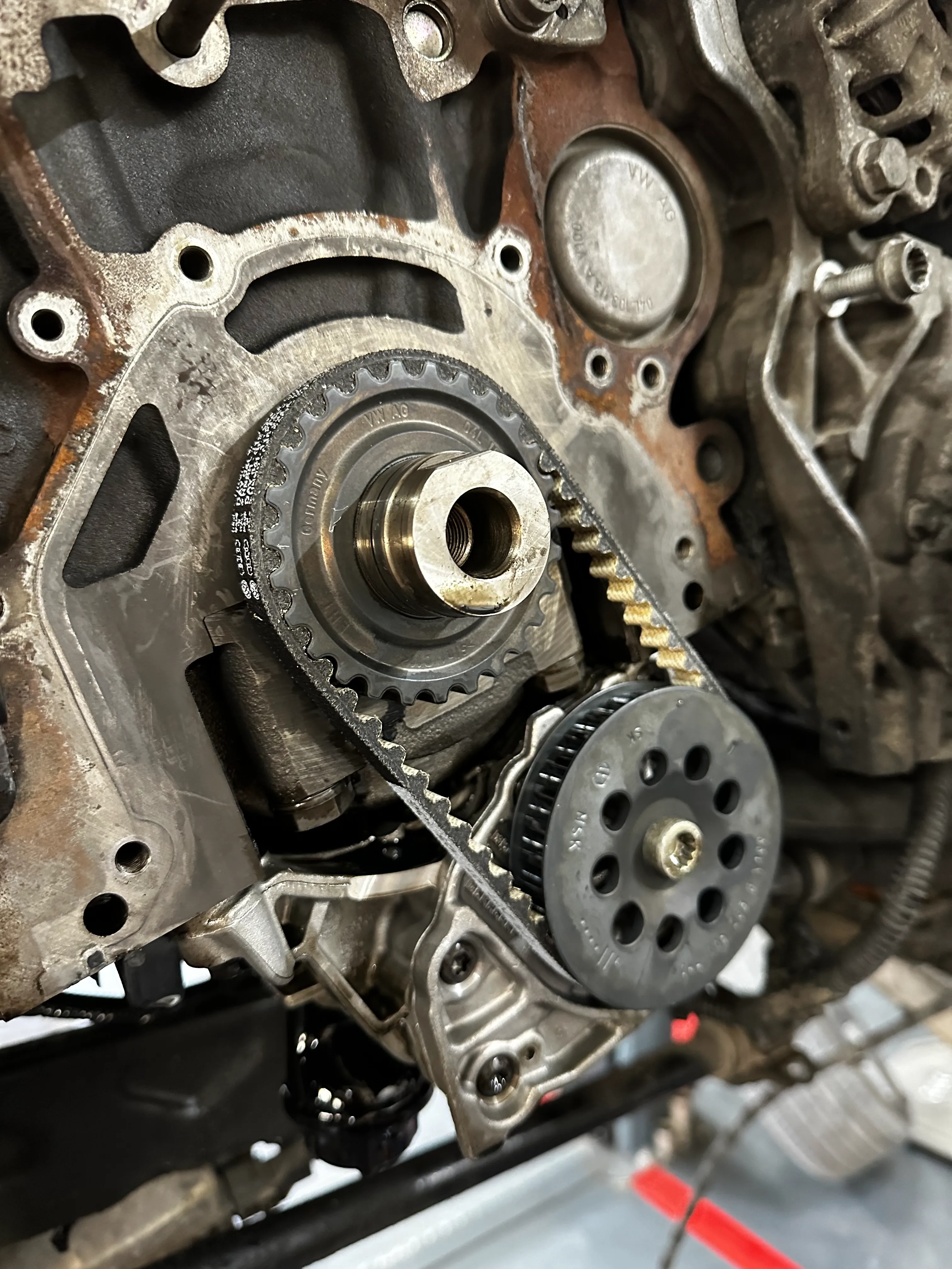 Reparatii motor si mecanica grea